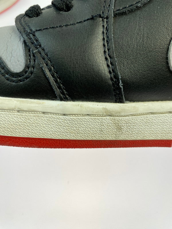 【中古品】【メンズ】 NIKE ナイキ AIR JORDAN 1 MID DQ8426-006 エア ジョーダン 1 ミッド スニーカー 靴 160-250919-kk-32-min カラー：BLACK-CEMENT GREY-FIRE RED 万代Net店