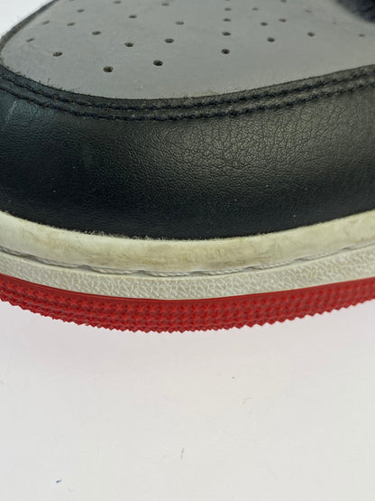 【中古品】【メンズ】 NIKE ナイキ AIR JORDAN 1 MID DQ8426-006 エア ジョーダン 1 ミッド スニーカー 靴 160-250919-kk-32-min カラー：BLACK-CEMENT GREY-FIRE RED 万代Net店