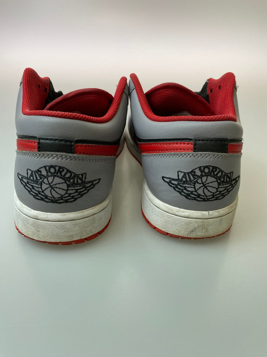 【中古品】【メンズ】 NIKE ナイキ AIR JORDAN 1 LOW 553558-060 エア ジョーダン 1 ロー スニーカー 靴 160-250918-yn-05-min サイズ：27.5cm US9.5 カラー：BLACK/FIRE RED-CEMENT GREY 万代Net店