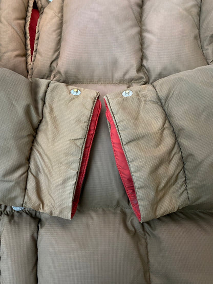 【中古品】【メンズ】 STUSSY ステューシー 90's REVERSIBLE DOWN JACKET 90年代 リバーシブルダウンジャケット アウター 142-250925-kk-10-min サイズ：M カラー：ブラウン/レッド 万代Net店