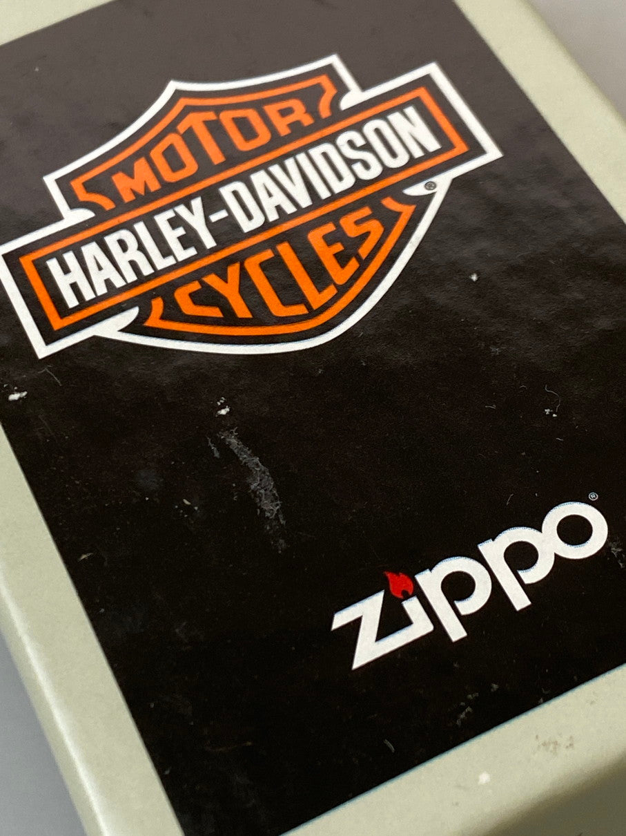 【LIFTる。景品】【中古美品】【メンズ】 ZIPPO ジッポ 48994 HARLEY-DAVIDSON ハーレーダビッドソン 喫煙グッズ オイルライター 206-250921-AS-20-min カラー：レッド/ブラック 万代Net店