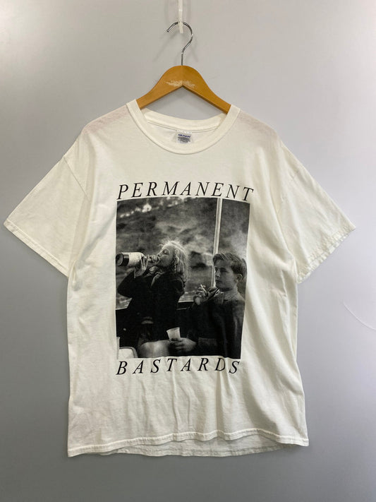 【中古品】【メンズ】 GILDAN ギルダン 00S PERMANENT BASTARDS PHOTO TEE 00年代 フォト プリント Tシャツ メンズ トップス 146-250922-em-33-min サイズ：L カラー：ホワイト 万代Net店