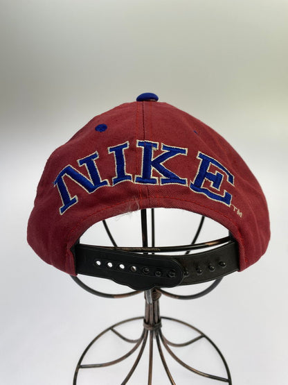【中古品】【メンズ/レディース】 NIKE ナイキ 90S SNAPBACK CAP スナップバック キャップ 帽子 185-250927-ks-02-min カラー：バーガンディ×ブルー 万代Net店