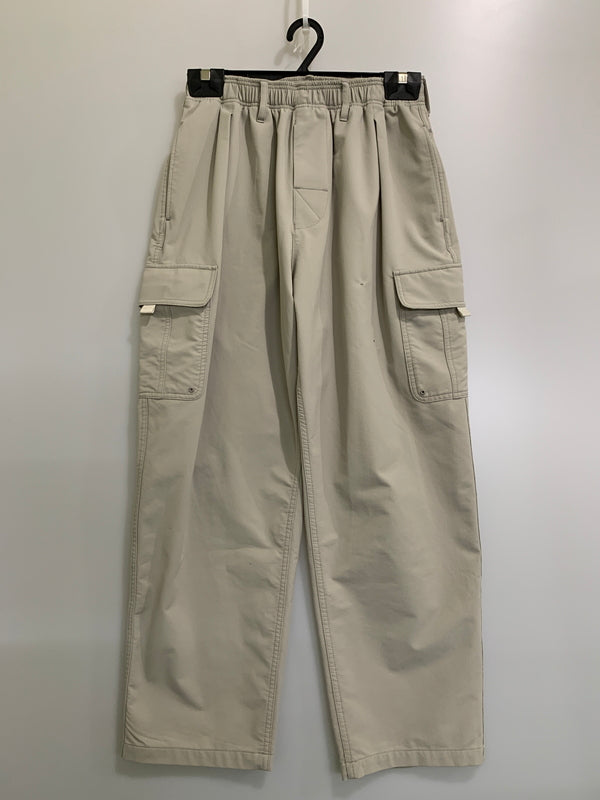 【中古品】【メンズ】 COMFORTABLE REASON コンフォータブルリーズン CARGO PANTS CREAM カーゴパンツ クリーム メンズ ボトムス 155-260704-hu-16-min サイズ：ONESIZE カラー：ライトグレー系 万代Net店