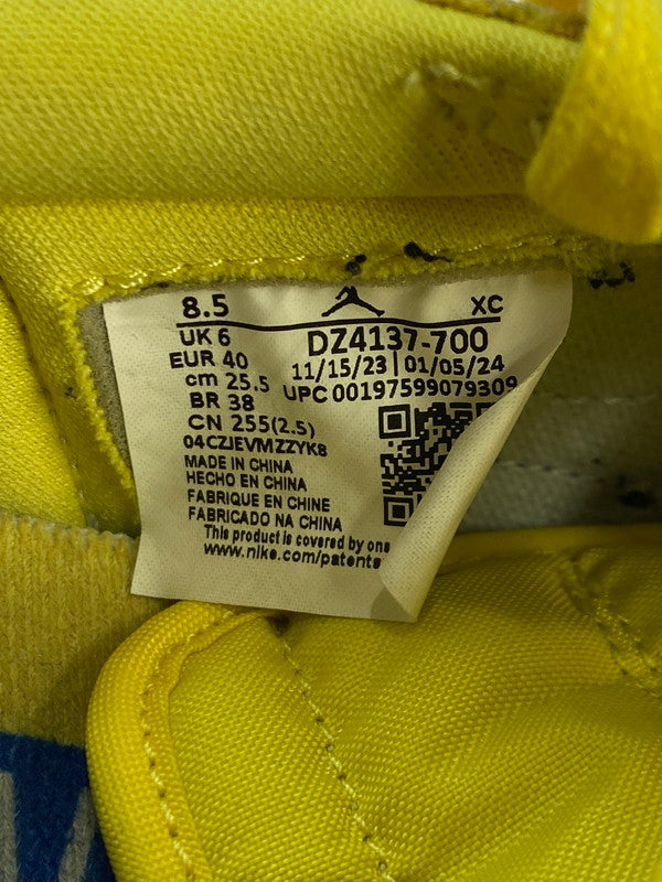 【中古品】【メンズ】 NIKE ナイキ × TRAVIS SCOTT トラビス・スコット 別注 コラボ WMNS AIR JORDAN 1 LOW OG SP CANARY DZ4137-700 ウィメンズ エア ジョーダン 1 ロー オリジナル スニーカー 靴 160-250924-kk-01-min カラー：CANARY/RACER BLUE-LIGHT SILVER 万代Net店