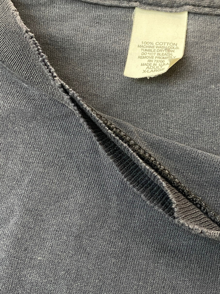 【現状渡し品】【メンズ】 MARLBORO マルボロ 90's COYOTE BLUFF POCKET TEE 90年代 コヨーテ ブラフ ポケットTシャツ 半袖 トップス 146-250930-kk-07-min サイズ：XL カラー：ネイビー 万代Net店