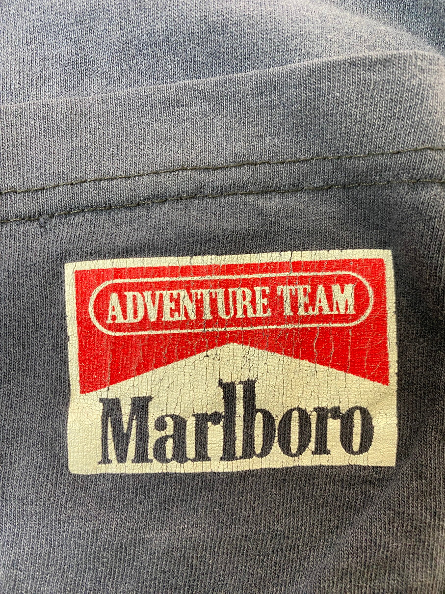【現状渡し品】【メンズ】 MARLBORO マルボロ 90's COYOTE BLUFF POCKET TEE 90年代 コヨーテ ブラフ ポケットTシャツ 半袖 トップス 146-250930-kk-07-min サイズ：XL カラー：ネイビー 万代Net店