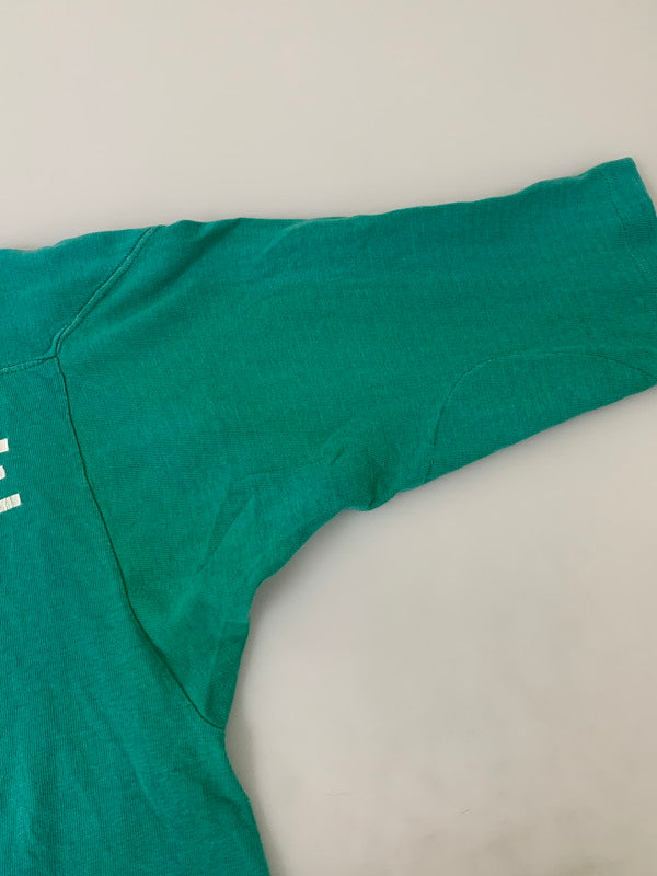 【現状渡し品】【メンズ】 Champion チャンピオン 60S LYNDON STATE 70 PRINT FOOTBALL TEE Tシャツ トップス 146-250927-ks-49-min サイズ：M カラー：グリーン系 万代Net店