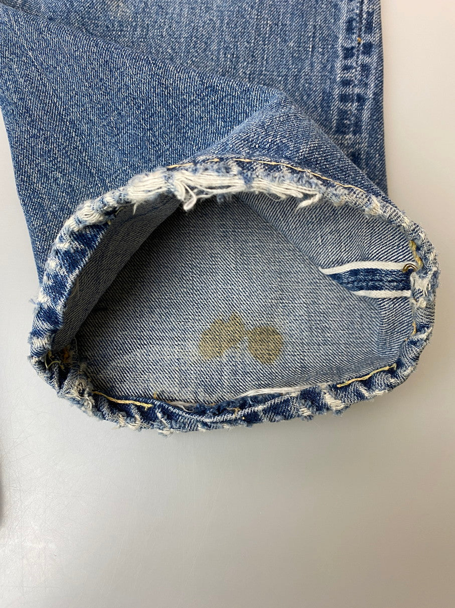 【現状渡し品】【メンズ】 Levi's リーバイス 60's 501 DENIM PANTS VINTAGE 60年代 501 デニムパンツ ボトムス ジーンズ BIG E ボタン裏 刻印2 イエローステッチ Vステッチ ヴィンテージ 157-251008-kk-44-min サイズ：表記無し 下記参照 カラー：ライトインディゴ 万代Net店