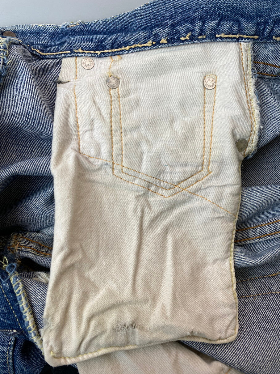 【現状渡し品】【メンズ】 Levi's リーバイス 60's 501 DENIM PANTS VINTAGE 60年代 501 デニムパンツ ボトムス ジーンズ BIG E ボタン裏 刻印2 イエローステッチ Vステッチ ヴィンテージ 157-251008-kk-44-min サイズ：表記無し 下記参照 カラー：ライトインディゴ 万代Net店