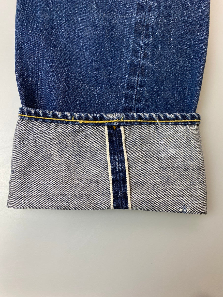 【現状渡し品】【メンズ】 Levi's リーバイス 60's 501 DENIM PANTS VINTAGE 60年代 501 デニムパンツ ボトムス ジーンズ BIG E ボタン裏 刻印6 イエローステッチ Vステッチ ヴィンテージ 157-251008-kk-43-min サイズ：表記無し 下記参照 カラー：ライトインディゴ 万代Net店