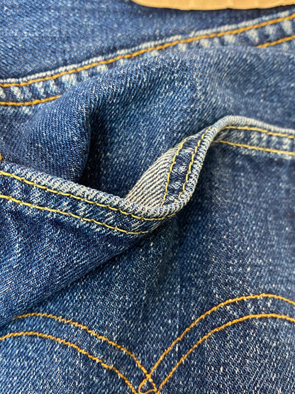 【現状渡し品】【メンズ】 Levi's リーバイス 60's 501 DENIM PANTS VINTAGE 60年代 501 デニムパンツ ボトムス ジーンズ BIG E ボタン裏 刻印6 イエローステッチ Vステッチ ヴィンテージ 157-251008-kk-43-min サイズ：表記無し 下記参照 カラー：ライトインディゴ 万代Net店