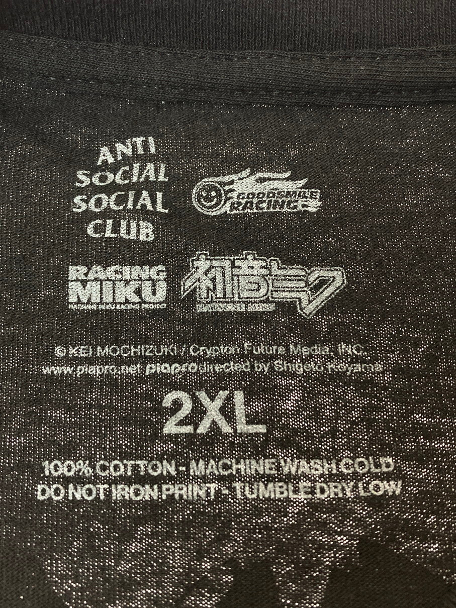 【中古品】【メンズ】 ANTI SOCIAL SOCIAL CLUB アンチ ソーシャル ソーシャル クラブ x GOODSMILE RACING VIRTUAL ECHO TEE Tシャツ トップス 142-251012-ks-70-min サイズ：2XL カラー：ブラック 万代Net店