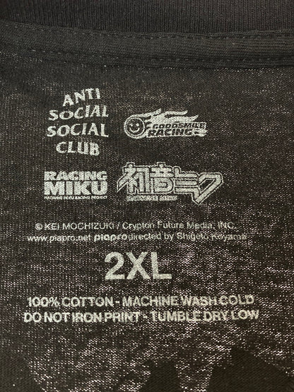 【中古品】【メンズ】 ANTI SOCIAL SOCIAL CLUB アンチ ソーシャル ソーシャル クラブ x GOODSMILE RACING VIRTUAL ECHO TEE Tシャツ トップス 142-251012-ks-70-min サイズ：2XL カラー：ブラック 万代Net店