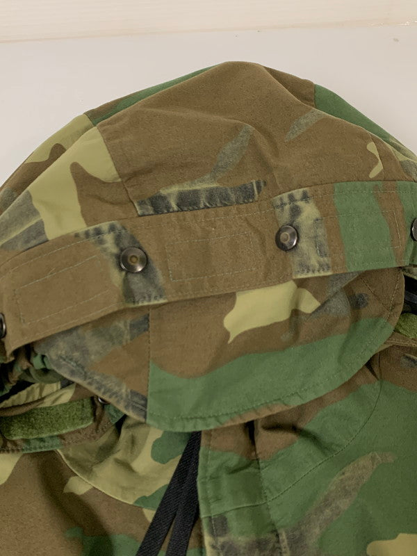 【現状渡し品】【メンズ】 U.S.ARMY ECWCS 1st 後期 GTX PARKA WOODLAND CAMO DLA100-92-C-4165 アメリカ陸軍 GTX パーカー アウター 146-251010-yn-26-min サイズ：LARGE SHORT カラー：カモフラージュ 万代Net店