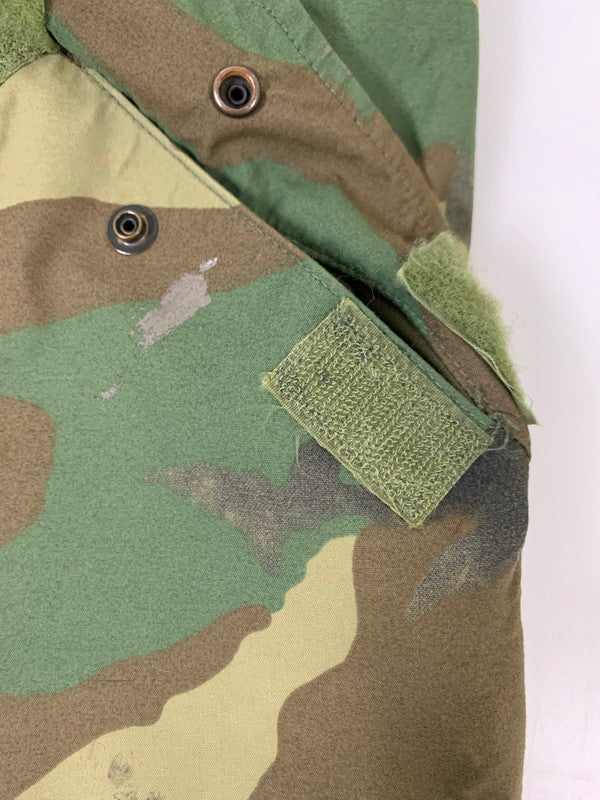 【現状渡し品】【メンズ】 U.S.ARMY ECWCS 1st 後期 GTX PARKA WOODLAND CAMO DLA100-92-C-4165 アメリカ陸軍 GTX パーカー アウター 146-251010-yn-26-min サイズ：LARGE SHORT カラー：カモフラージュ 万代Net店