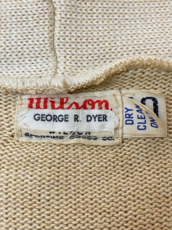 【現状渡し品】【メンズ】 WILSON ウィルソン レタードカーディガン 50-60'S メンズ アウター 50－60年代 ヴィンテージ 146-251214-em-22-min サイズ：40 カラー：ベージュ 万代Net店