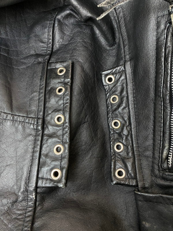 【現状渡し品】【メンズ】 LETHER GALLERY レザー ギャラリー レザー ライダースジャケット メンズ アウター シングル 146-251214-em-21-min サイズ：40 カラー：ブラック 万代Net店