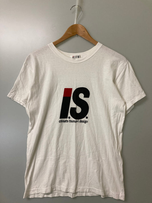 【中古品】【メンズ】 ISSEY MIYAKE イッセイミヤケ I.S. CHISATO TSUMORI RY1504880S LOGO PRINT T‐SHIRT Tシャツ トップス 140-251005-ks-17-min サイズ：9 カラー：ホワイト 万代Net店