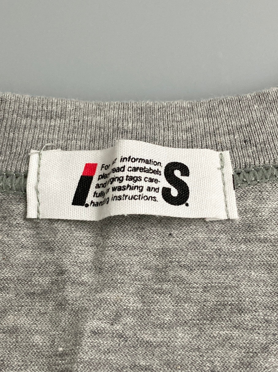【中古品】【メンズ】 ISSEY MIYAKE イッセイミヤケ I.S. CHISATO TSUMORI RY15058 LOGO PRINT LS TEE Tシャツ トップス 140-251005-ks-04-min サイズ：9 カラー：グレー 万代Net店