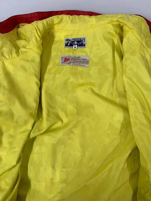 【現状渡し品】【メンズ】 A BATHING APE アベイシングエイプ x BRITISH MIRROR RAIN OILED CLOTH MOUNTAIN PARKA マウンテンパーカー 142-251012-ks-30-min サイズ：M カラー：べージュ/レッド 万代Net店