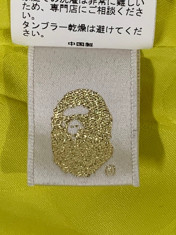 【現状渡し品】【メンズ】 A BATHING APE アベイシングエイプ x BRITISH MIRROR RAIN OILED CLOTH MOUNTAIN PARKA マウンテンパーカー 142-251012-ks-30-min サイズ：M カラー：べージュ/レッド 万代Net店