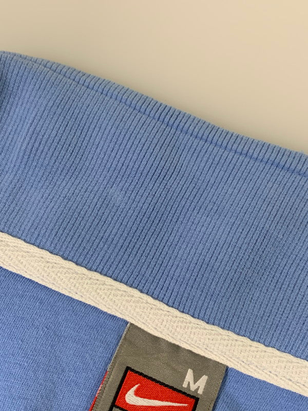 【中古品】【メンズ】 NIKE ナイキ NORTH CAROLINA HALF ZIP SWEAT 90S ノースカロライナ ハーフジップ スウェット メンズ トップス 長袖 ジャージ 148-251019-em-22-min サイズ：M カラー：ライトブルー 万代Net店