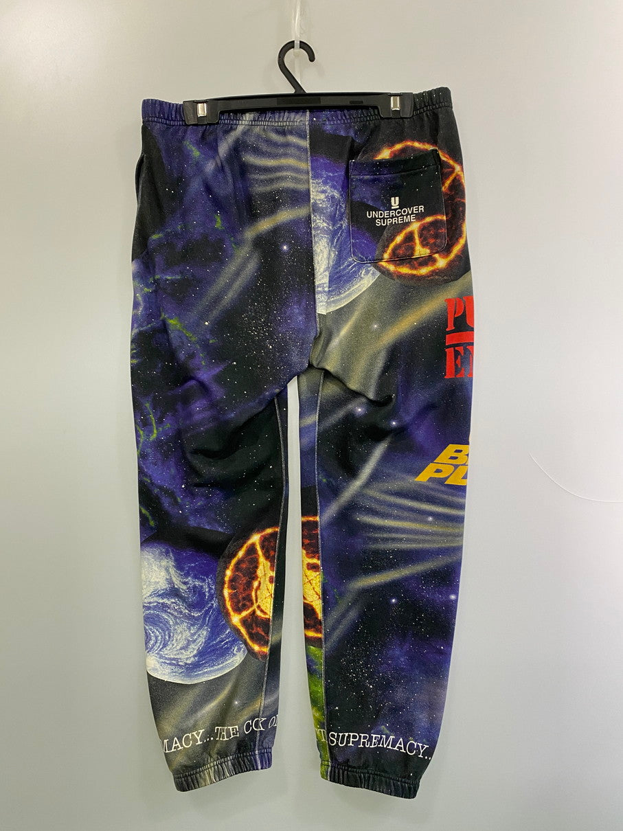 【中古品】【メンズ】 Supreme シュプリーム × UNDERCOVER アンダーカバー 別注 コラボ 18SS PUBLIC ENEMY PANTS パブリックエネミーパンツ ボトムス スウェットパンツ 149-251008-kk-50-min サイズ：M カラー：マルチカラー 万代Net店