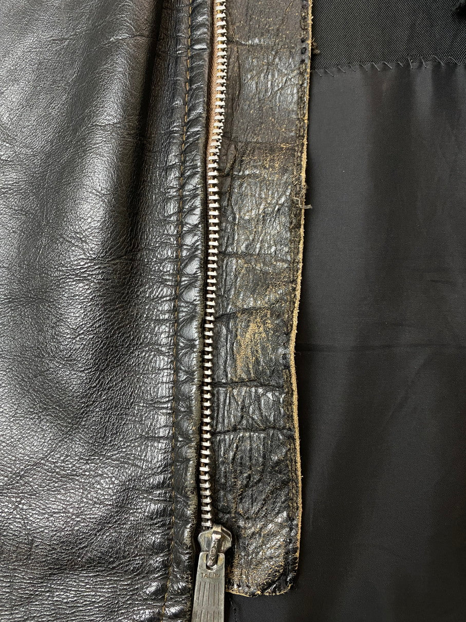 【ジャンク品】【メンズ】 BROOKS LEATHER SPORTSWEAR ブルックスレザー スポーツウェア 60’s LEATHER SINGLE RIDERES JACKET VINTAGE 60年代 レザー シングルライダースジャケット アウター ヴィンテージ 146-251008-kk-48-min サイズ：表記無し 下記参照 カラー：ブラック 万代Net店