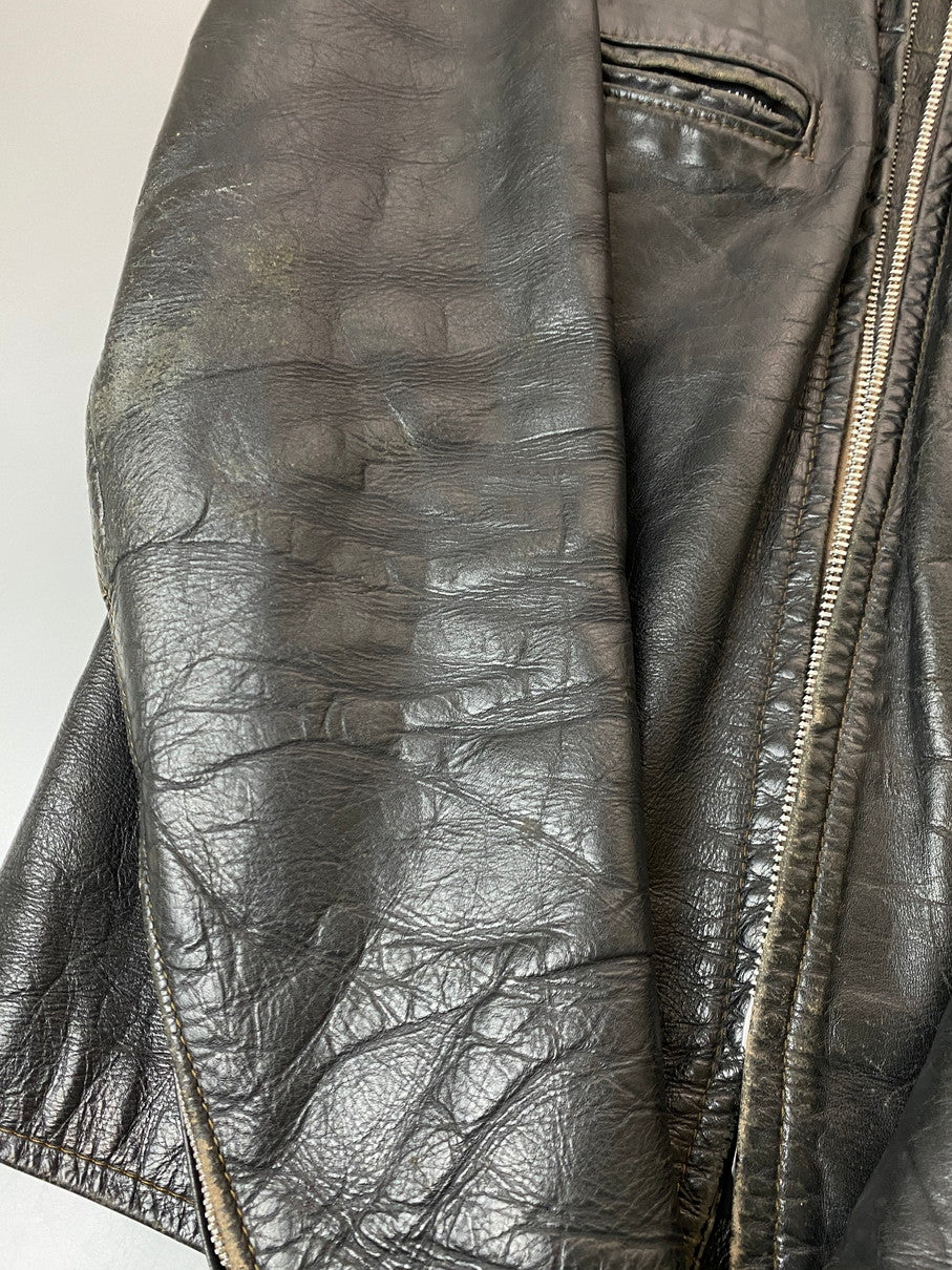 【ジャンク品】【メンズ】 BROOKS LEATHER SPORTSWEAR ブルックスレザー スポーツウェア 60’s LEATHER SINGLE RIDERES JACKET VINTAGE 60年代 レザー シングルライダースジャケット アウター ヴィンテージ 146-251008-kk-48-min サイズ：表記無し 下記参照 カラー：ブラック 万代Net店