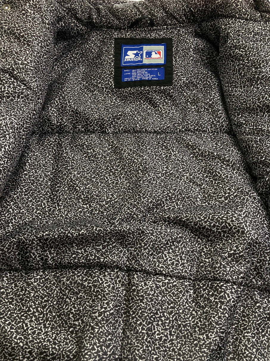 【中古品】【メンズ】 MLB by STARTER メジャーリーグベースボール バイ スターター 90's CHICAGO WHITE SOX NYLON HOODED JACKET 90年代 シカゴホワイトソックス ナイロンフーデッドジャケット アウター 146-251021-kk-16-min サイズ：L カラー：ブラック 万代Net店