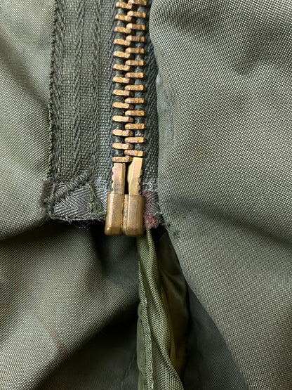 【現状渡し品】【メンズ】 U.S.ARMY ユーエスアーミー 70S M-65 フィッシュテール ジャケット アウター 146-251012-ks-41-min サイズ：XS-R カラー：グリーンカーキ 万代Net店