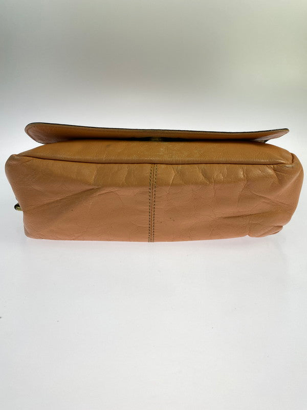 【現状渡し品】【レディース】 Vivienne Westwood ヴィヴィアンウエストウッド アコード ショルダーバッグ カバン 188-251023-jt-17-min カラー：オークル 万代Net店