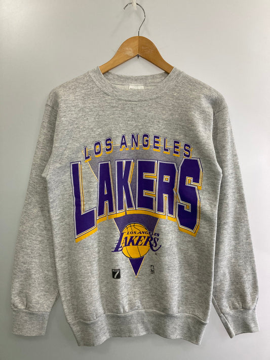 【中古品】【メンズ】 TULTEX タルテックス LAKERS SWEATSHIRT レイカーズ スウェットシャツ トレーナー トップス 146-251025-cn-26-min サイズ：M カラー：ライトグレー 万代Net店