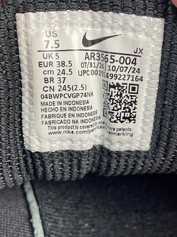 【中古品】【レディース】 NIKE ナイキ SHOX R4 AR3565-004 ショックス R4 スニーカー 靴 160-251016-kk-12-min カラー：BLACK/BLACK-BLACK-MAX ORANGE 万代Net店