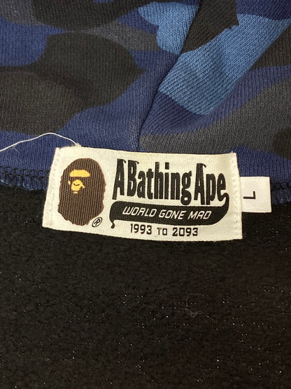 【中古品】【メンズ】 A BATHING APE ア ベイシング エイプ NAVY CAMO RELAXED FIT FULL ZIP HOODIE 001ZPI801008M フル ジップ フーディー カモ メンズ トップス パーカー 142-251024-em-34-min サイズ：L カラー：ネイビー/ブルー 万代Net店