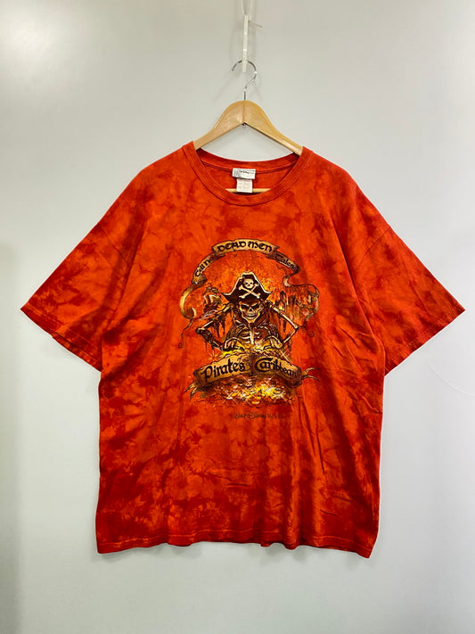 【中古品】【メンズ】 PIRATES OF THE CARIBBEAN DEAD MEN TELL NO TALES TEE プリント Tシャツ パイレーツオブザカリビアン ディズニー メンズ 半袖 トップス 146-251029-em-56-min サイズ：2XL カラー：オレンジ系 万代Net店