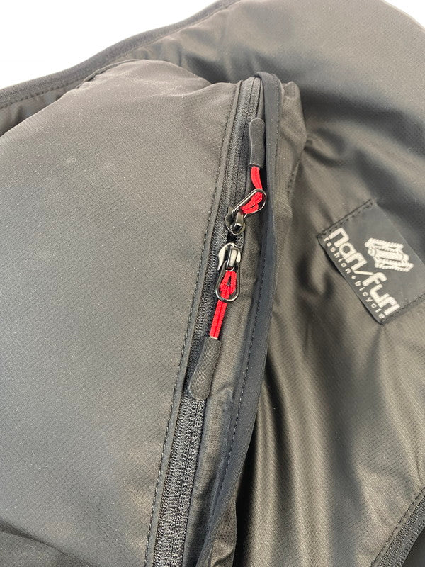 【中古美品】【メンズ/レディース】 narifuri ナリフリ NF8020 SHOULDER POCKET DAYPACK ショルダーポケットデイパック 188-251026-ks-26-min カラー：ブラック 万代Net店