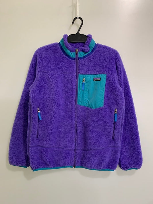 【中古品】【キッズ】 patagonia パタゴニア GIRLS RETRO-X JACKET 65620FA14 ガールズ レトロX ジャケット キッズ フリースジャケット 冬 173-251106-em-43-min サイズ：キッズXXL カラー：パープル 万代Net店