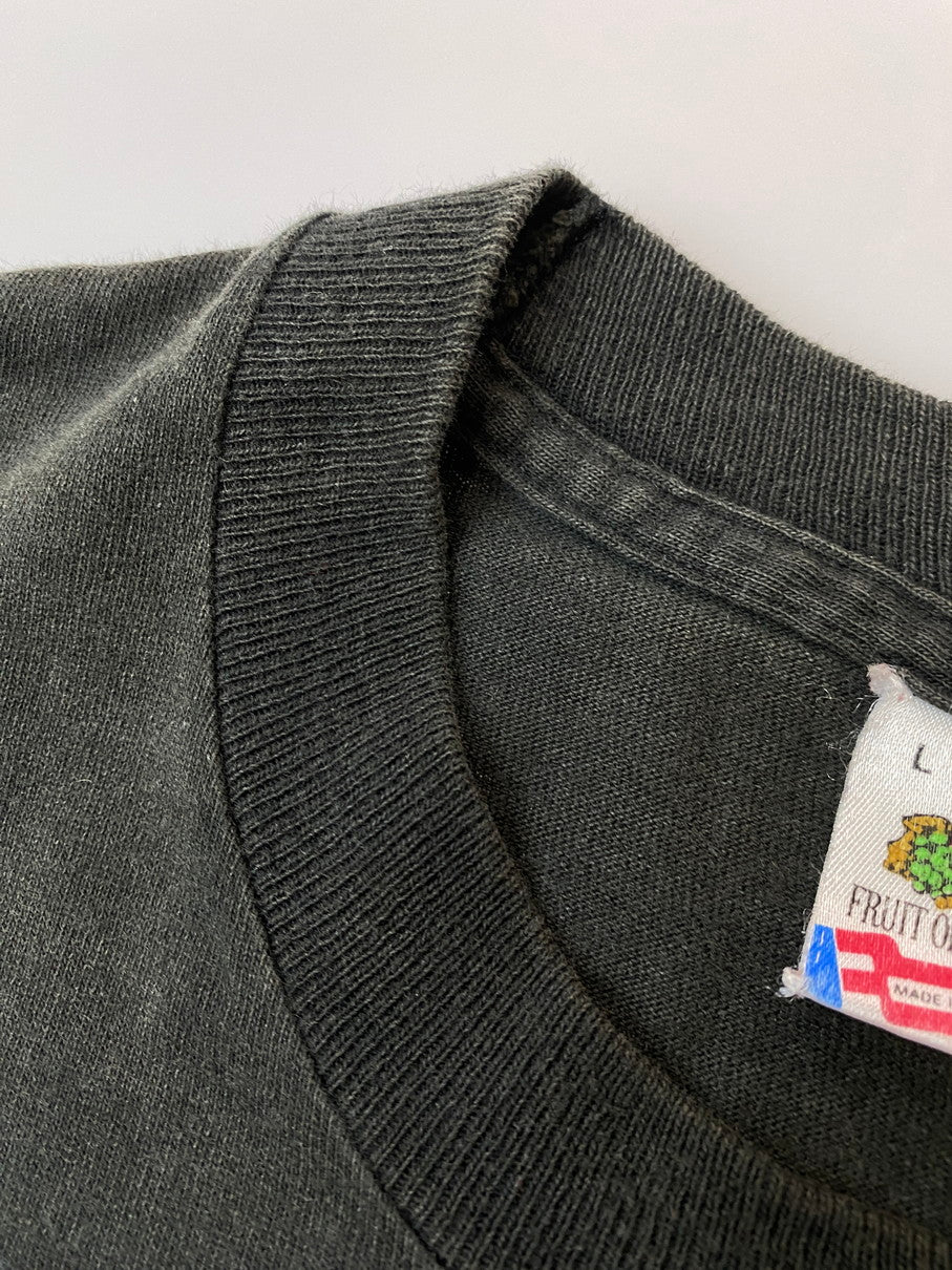 【現状渡し品】【メンズ】 FRUITS OF THE LOOM フルーツオブザルーム 90S BONE GRAPHIC TEE 90年代 ボーン グラフィック Ｔシャツ プリント 半袖 メンズ トップス ヴィンテージ 146-251023-em-05-min サイズ：L カラー：ブラック 万代Net店