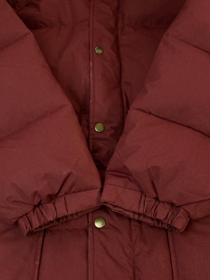【中古品】【メンズ】 USED フード付き DOWN JACKET ダウンジャケット アウター 上着 146-260804-hu-15-min サイズ：L カラー：ワインレッド系 万代Net店