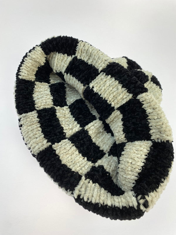 【中古品】【メンズ/レディース】 STUSSY ステューシー CROCHET CHECKERD BEANIE クロウシェイ チェッカー ビーニー ニット キャップ ハット 帽子 185-251024-em-09-min カラー：ブラック/ホワイト 万代Net店