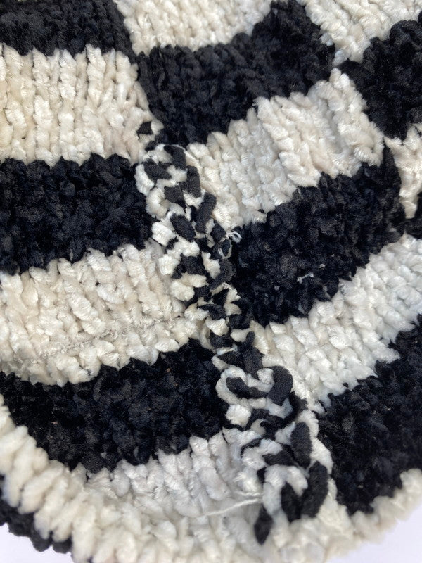 【中古品】【メンズ/レディース】 STUSSY ステューシー CROCHET CHECKERD BEANIE クロウシェイ チェッカー ビーニー ニット キャップ ハット 帽子 185-251024-em-09-min カラー：ブラック/ホワイト 万代Net店