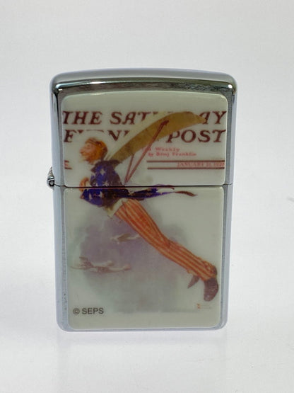 【中古品】【メンズ】 ZIPPO ジッポ NORMAN ROCKWELL SATURDAY EVENING POST 2002 ノーマン・ロックウェル サタデイ イブニングポスト 2002年製 オイルライター 喫煙具 インサイドユニット2002年製 206-251027-kk-09-min カラー：シルバー 万代Net店