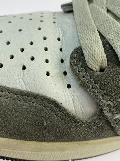 【中古品】【メンズ】 NIKE ナイキ AIR JORDAN 1 RETRO HIGH OG DZ5485-051 エア ジョーダン 1 レトロ ハイ オリジナル スニーカー 靴 160-251027-kk-20-min カラー：BLACK/FIRE RED-LIGHT SMOKE GREY-SAIL 万代Net店