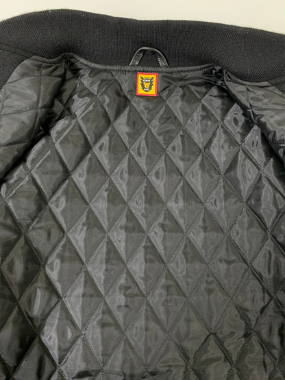 【中古品】【メンズ】 HUMAN MADE ヒューマンメイド × KAWS カウズ MADE VARSITY JACKET バーシティ ジャケット ハート スタジャン メンズ アウター ブルゾン 142-251029-em-06-min サイズ：L カラー：ブラック 万代Net店