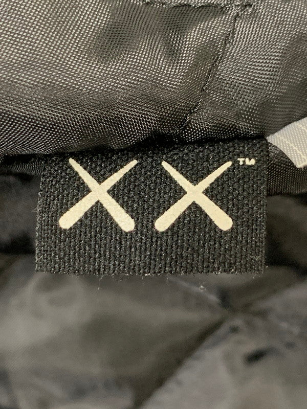 【中古品】【メンズ】 HUMAN MADE ヒューマンメイド × KAWS カウズ MADE VARSITY JACKET バーシティ ジャケット ハート スタジャン メンズ アウター ブルゾン 142-251029-em-06-min サイズ：L カラー：ブラック 万代Net店