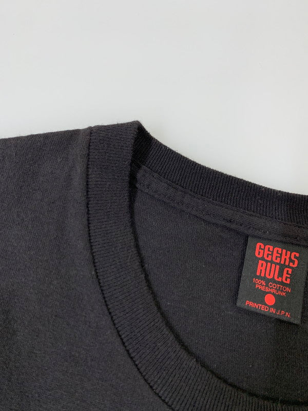 【中古品】【メンズ】 Production I.G プロダクション・アイジー × GEEKS RULE ギークスルール 別注 コラボ JIN-ROH PRINT TEE 人狼 プリント Tシャツ 半袖 トップス 142-251106-kk-57-min サイズ：XL カラー：ブラック 万代Net店