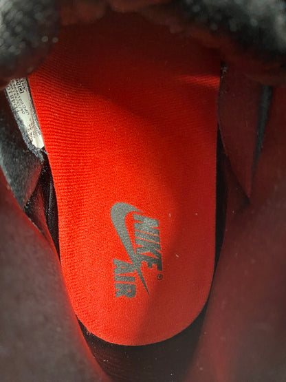 【中古美品】【メンズ】 NIKE ナイキ WOMEN'S AIR JORDAN 1 RETRO HIGH OG SATIN BRED FD4810-061 ウイメンズ エアージョーダン1 レトロ ハイ オージー スニーカー 靴 160-251030-jt-09-min サイズ：US 11.5 28.5cm カラー：BLACK/RED-WHITE 万代Net店