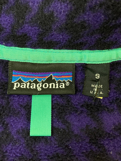 【中古品】【メンズ】 patagonia パタゴニア 千鳥格子 SNAP-T スナップティー トップス 144-251102-zi-30-min サイズ：S カラー：パープル系 万代Net店